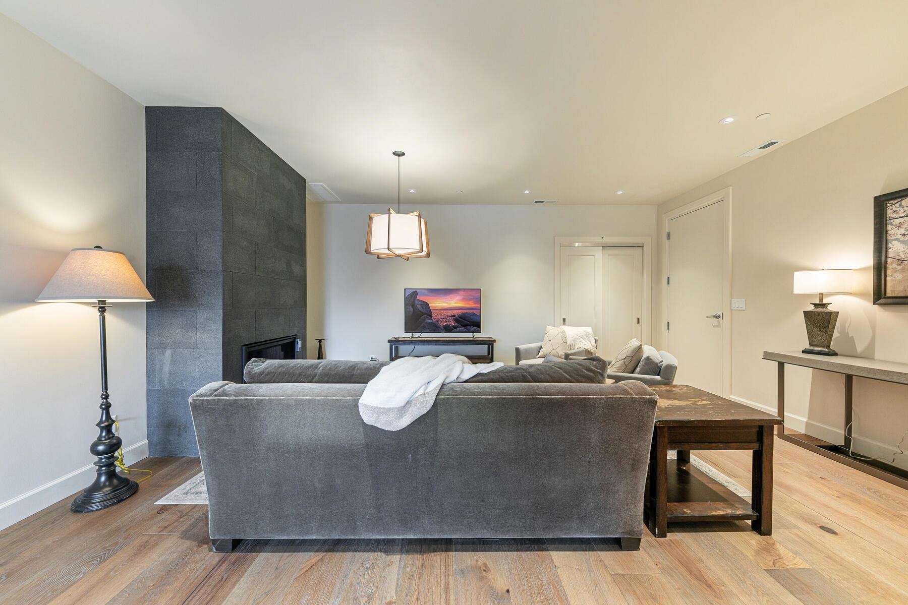 12313 Soaring Way 3C