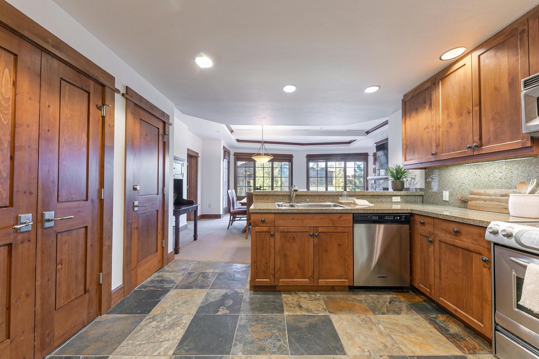 4001 Northstar Drive 202