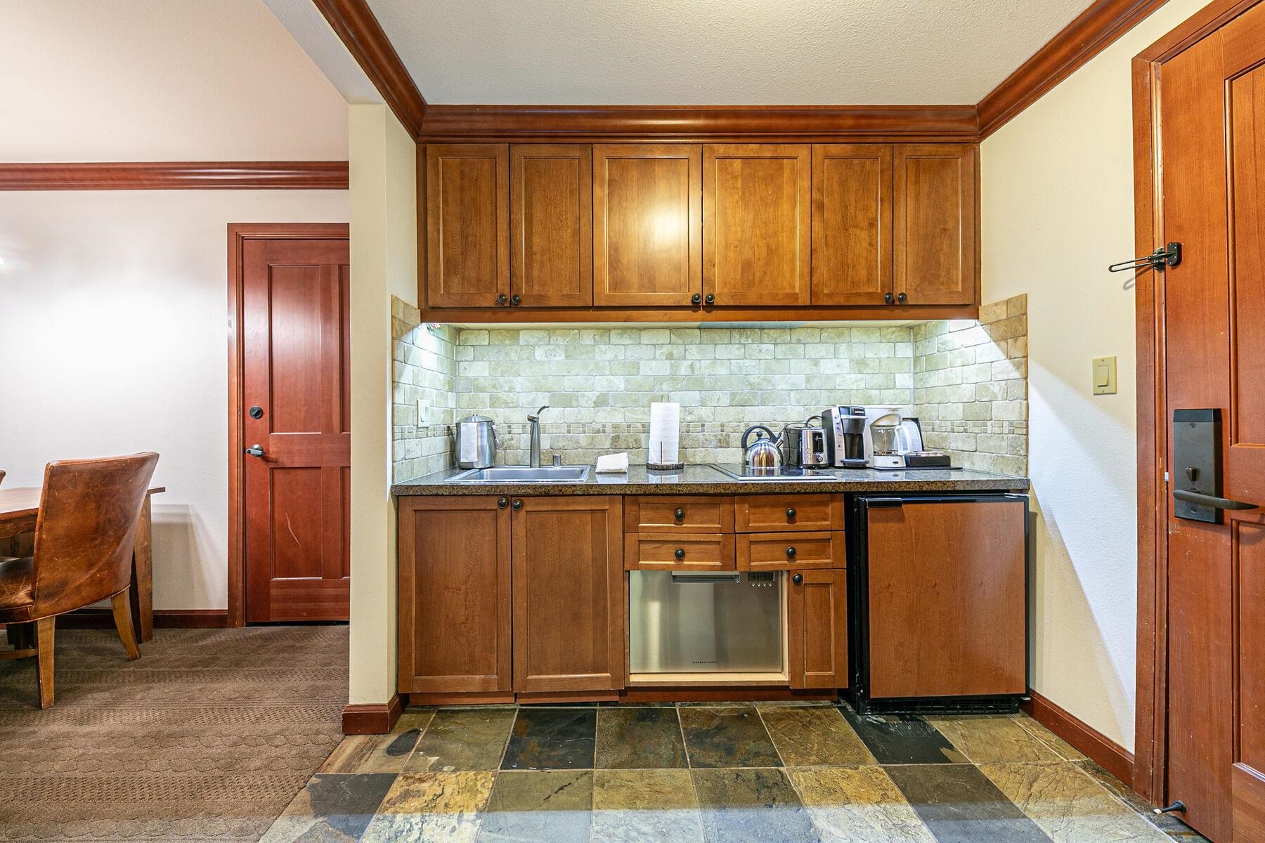 400 Resort Road 317 + 319