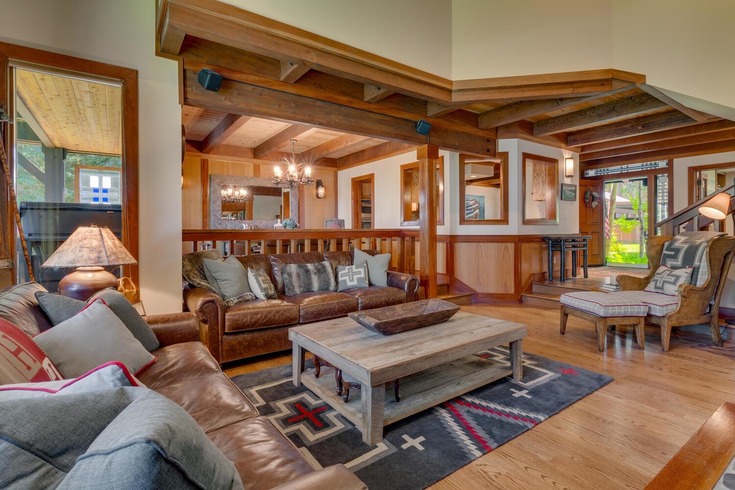 6400 West Lake Boulevard 2