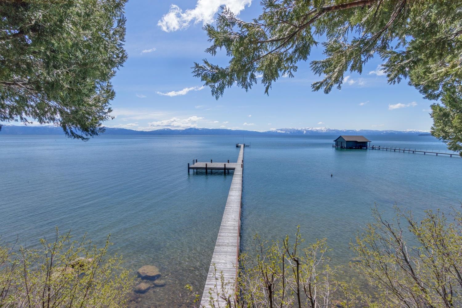 Tahoe City, California 96145, United States, 4 Bedrooms Bedrooms, ,3 BathroomsBathrooms,Residential,Active,56380