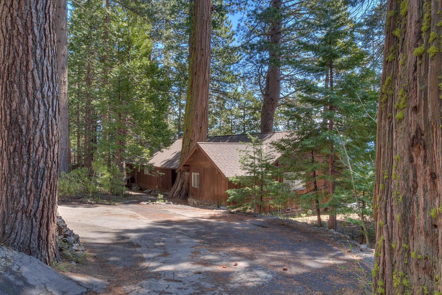 Tahoe City, California 96145, United States, 4 Bedrooms Bedrooms, ,3 BathroomsBathrooms,Residential,Active,56380
