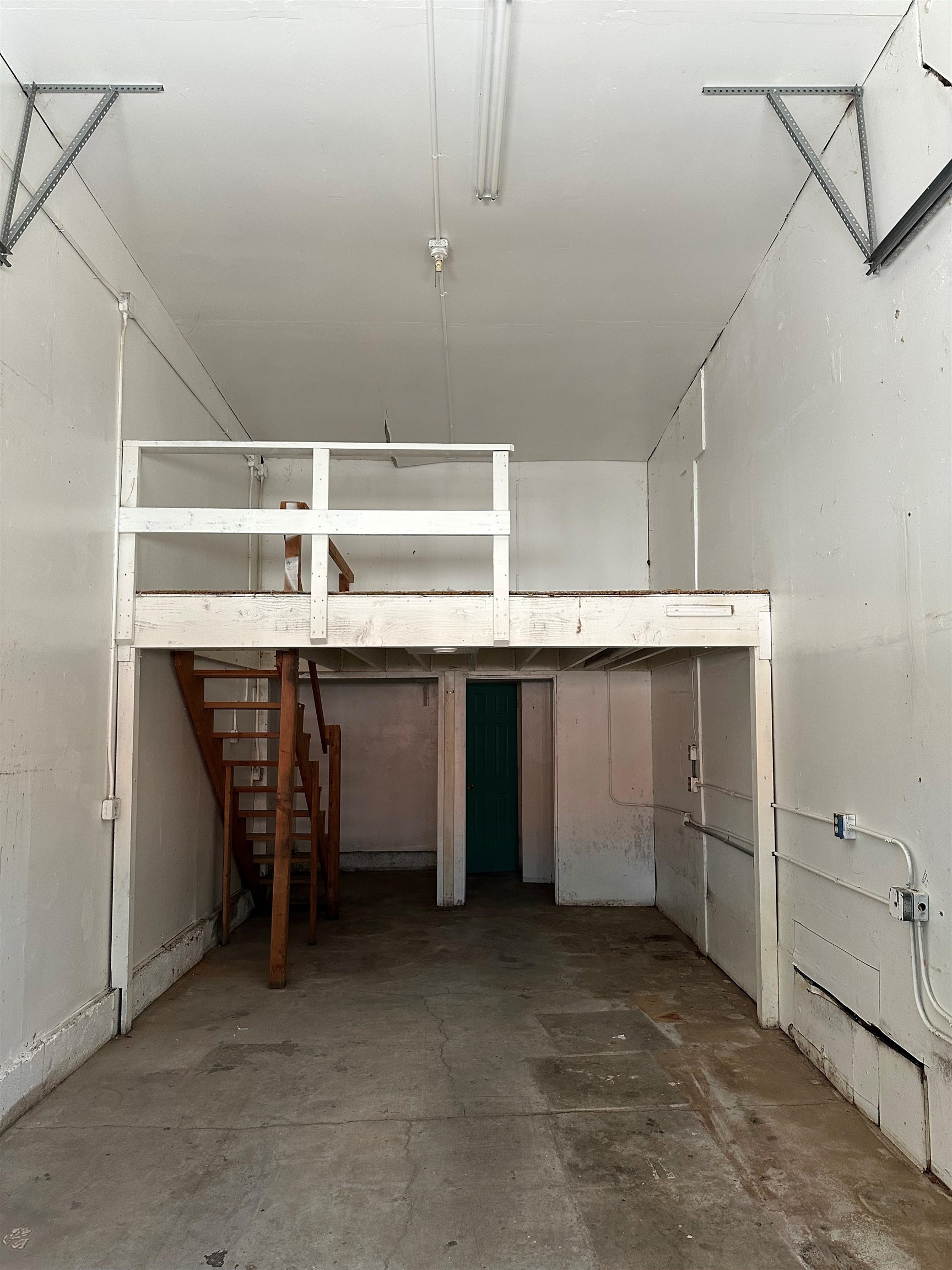 8467 Speckled Avenue