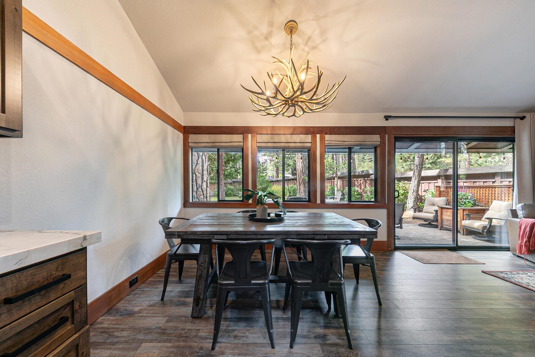 300 West Lake Boulevard 84
