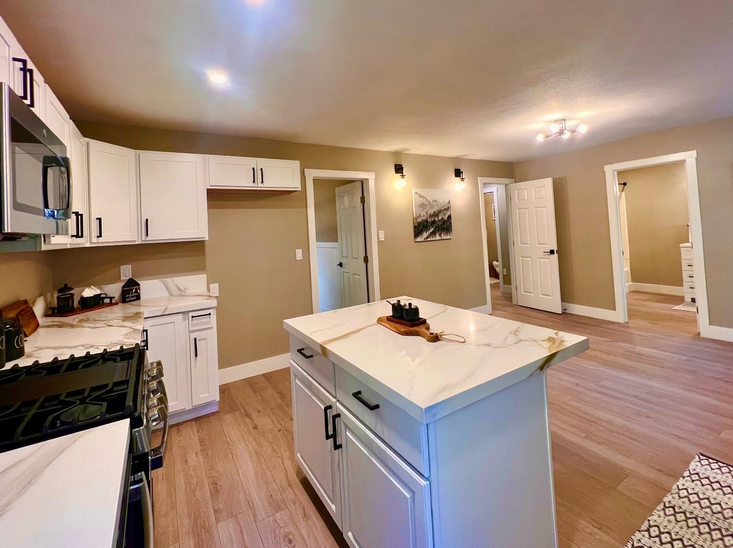 8682 A&B Dolly Varden Avenue