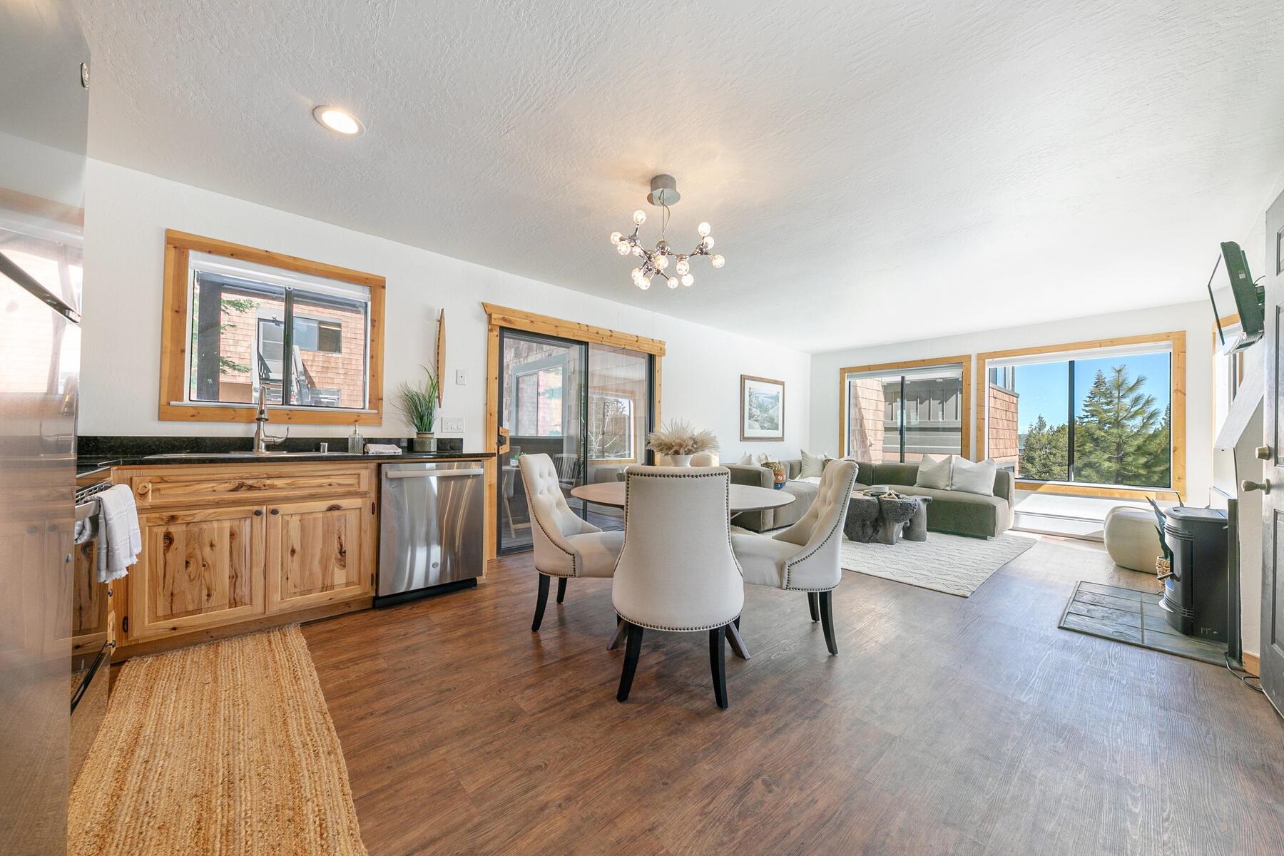 11569 Snowpeak Way 651