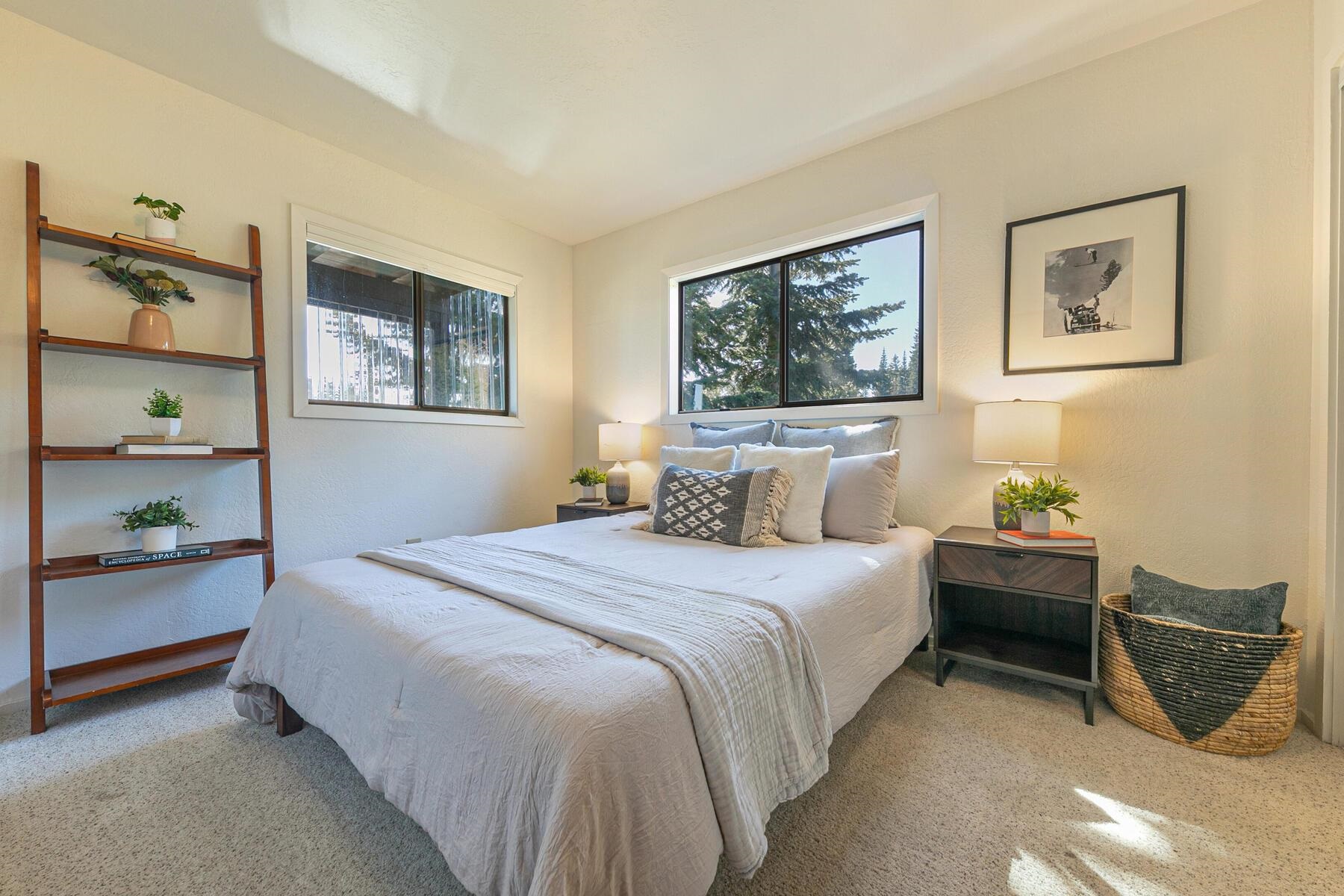 11566 Rhineland Avenue