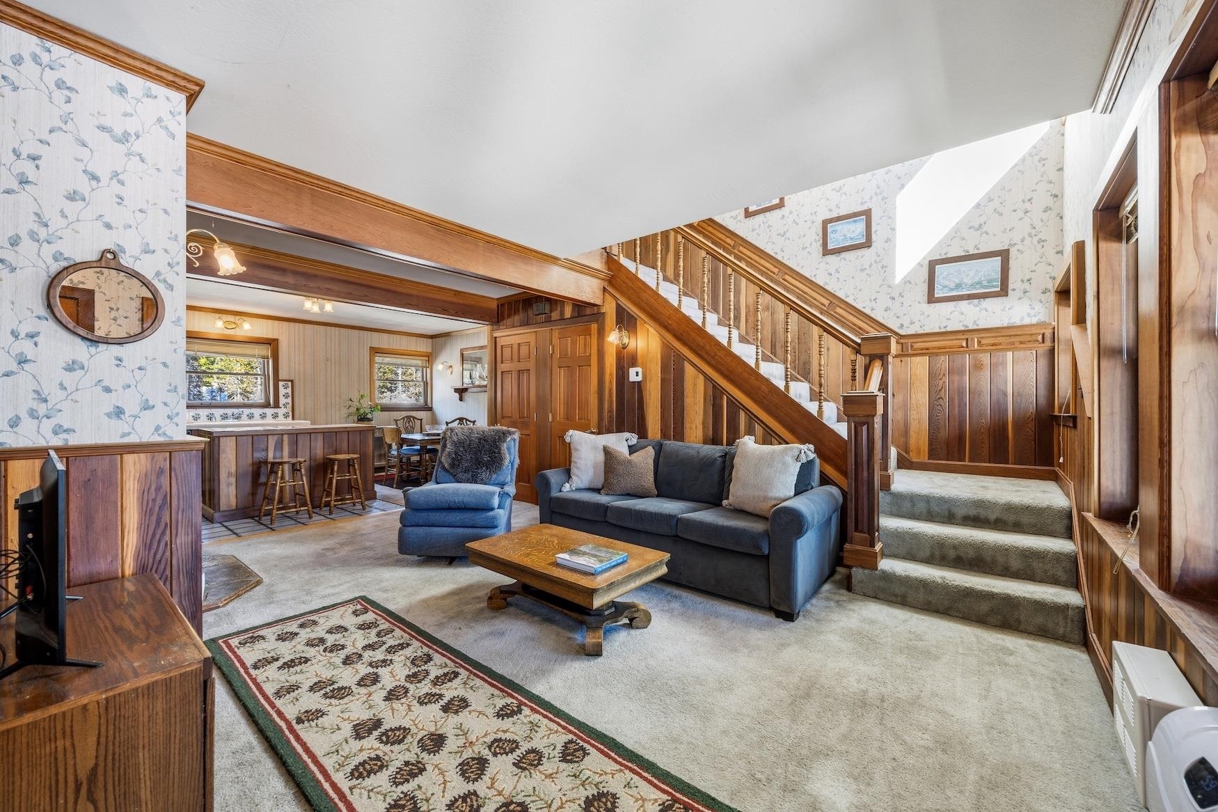 21501 Donner Pass Road 13