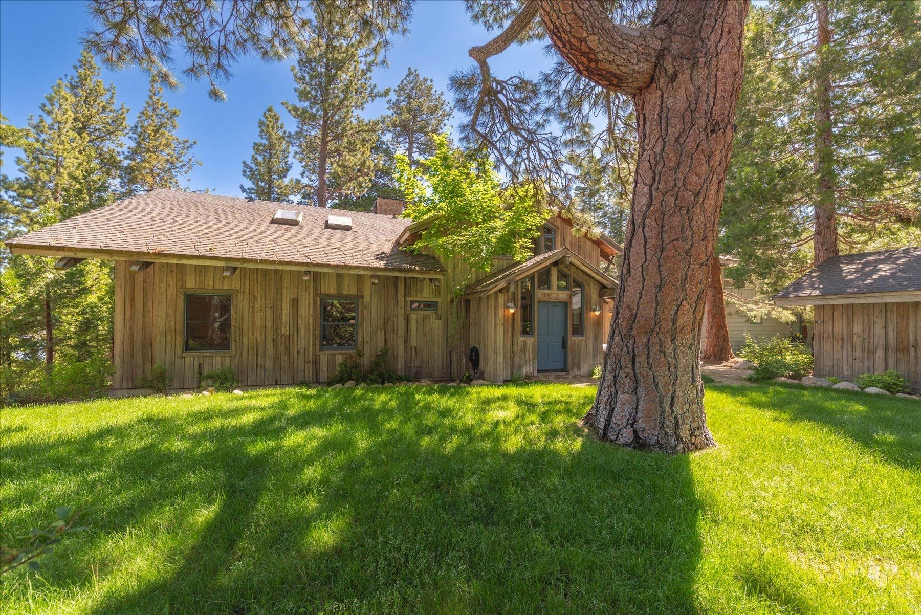 Tahoma, California 96142, United States, 3 Bedrooms Bedrooms, ,3 BathroomsBathrooms,Residential,Active,159353