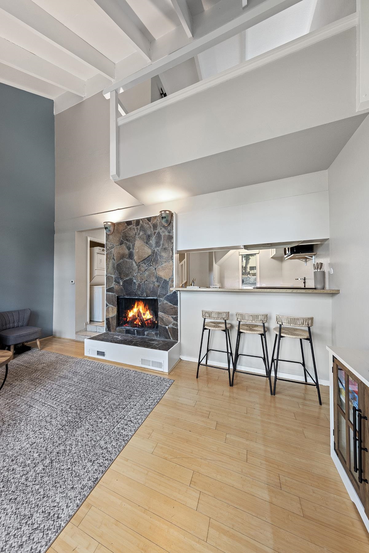 3115 North Lake Boulevard 71