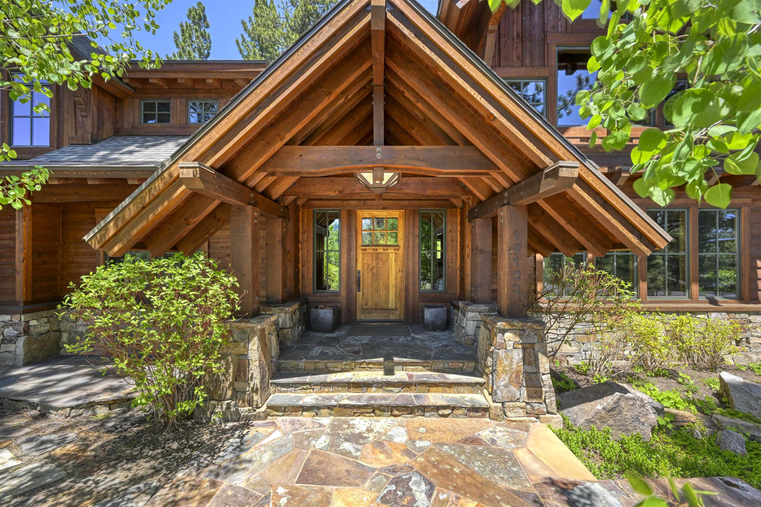 13123 Snowshoe Thompson