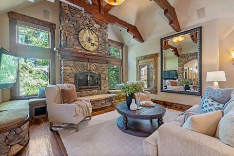 12710 Zurich Place Truckee CA 96161