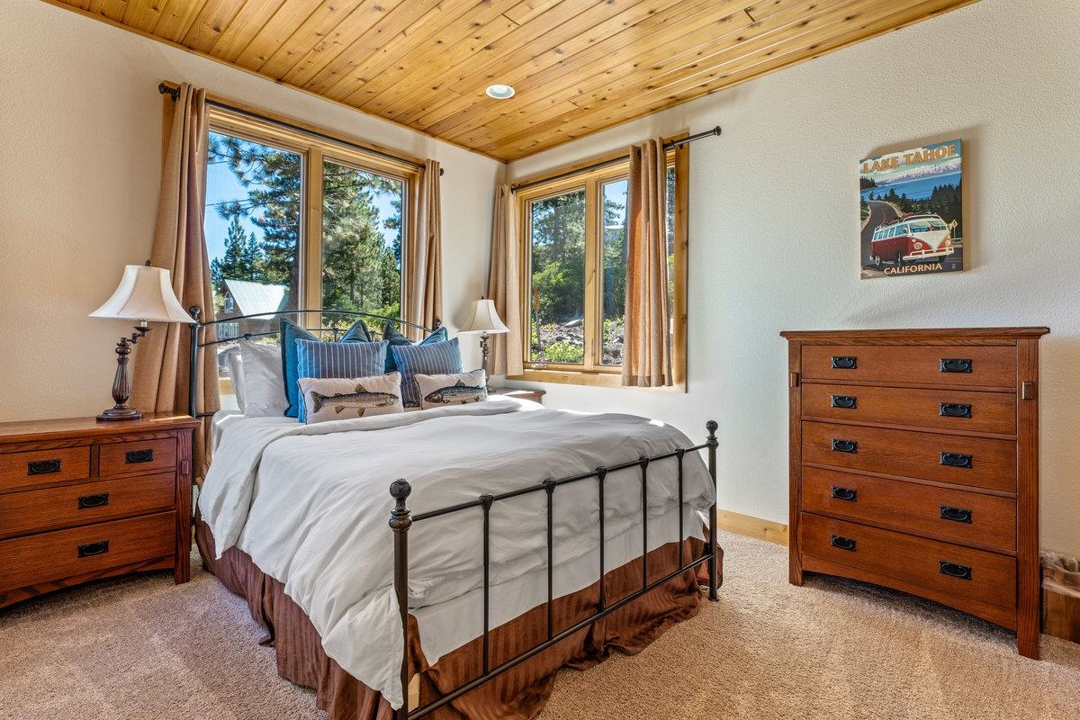 Tahoma, California 96142, United States, 5 Bedrooms Bedrooms, ,4 BathroomsBathrooms,Residential,Active,127368