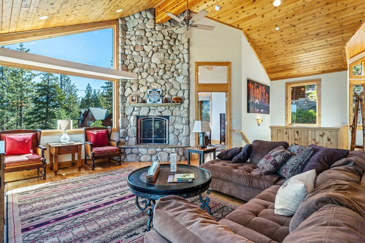 Tahoma, California 96142, United States, 5 Bedrooms Bedrooms, ,4 BathroomsBathrooms,Residential,Active,127368