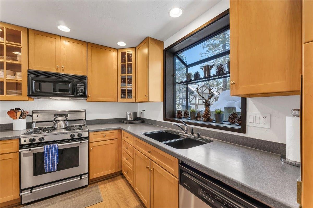 227 Olympic Valley Road 15