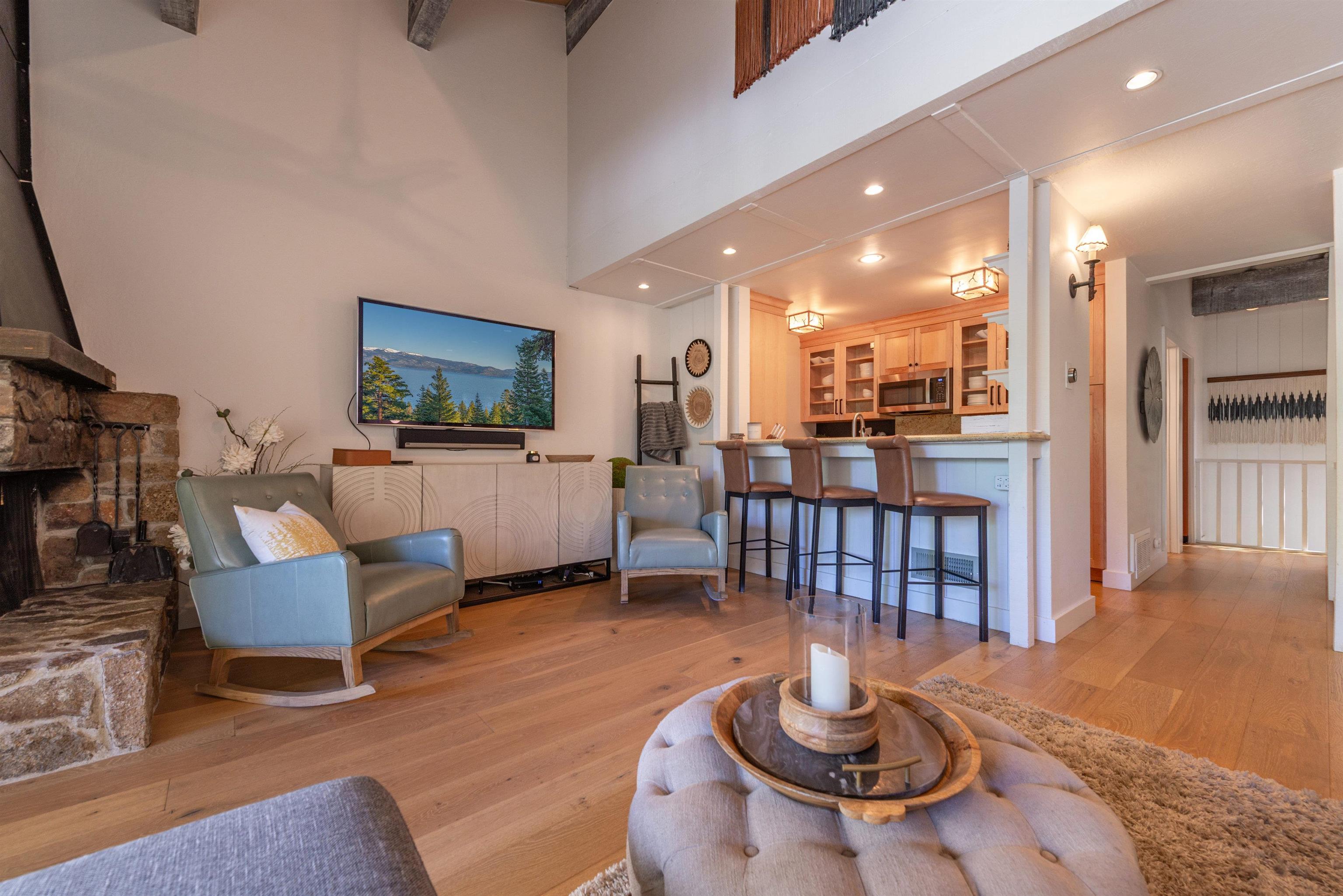 1001 Commonwealth Drive 17