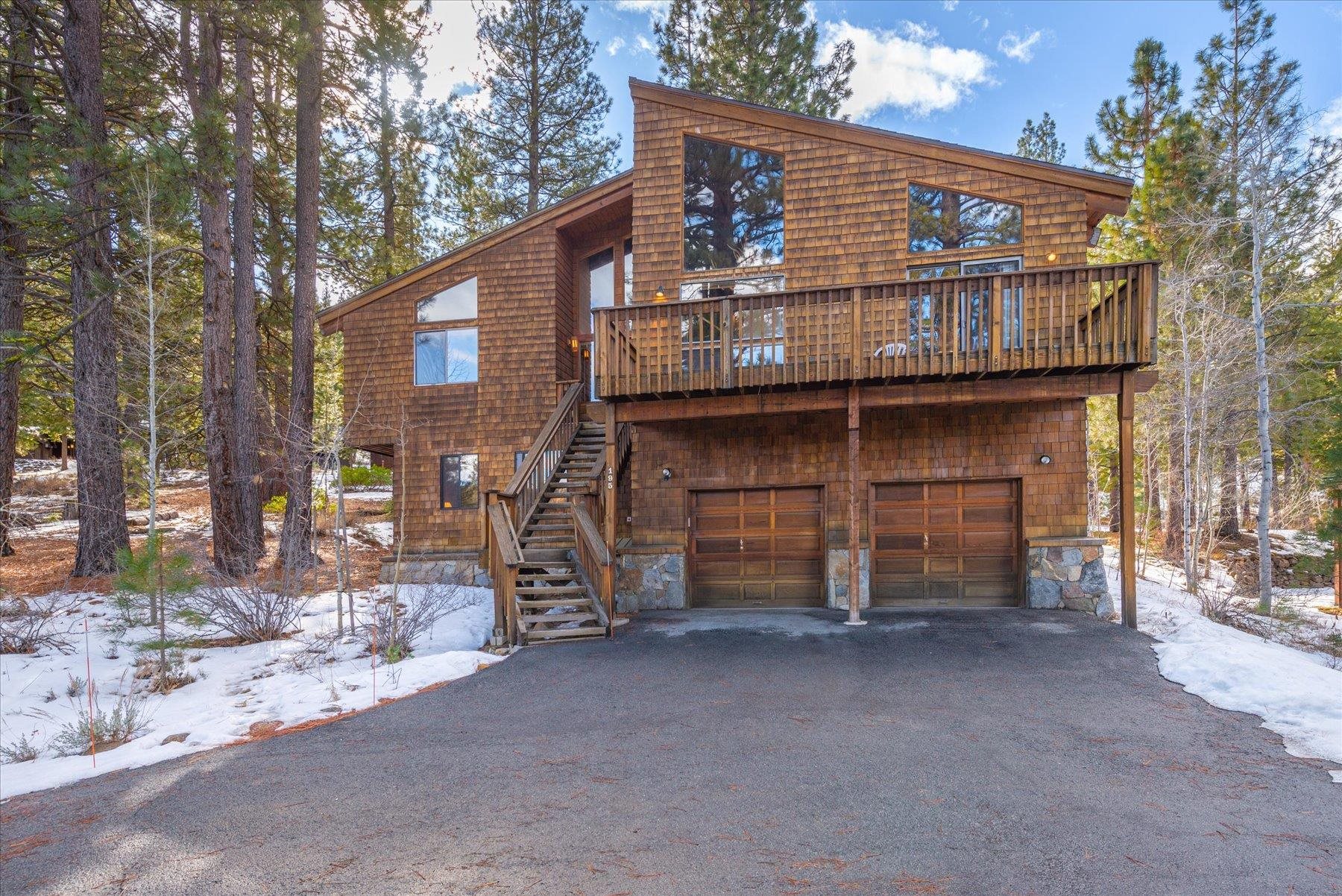 Truckee, California 96161, United States, 4 Bedrooms Bedrooms, ,5 BathroomsBathrooms,Residential,Active,141890