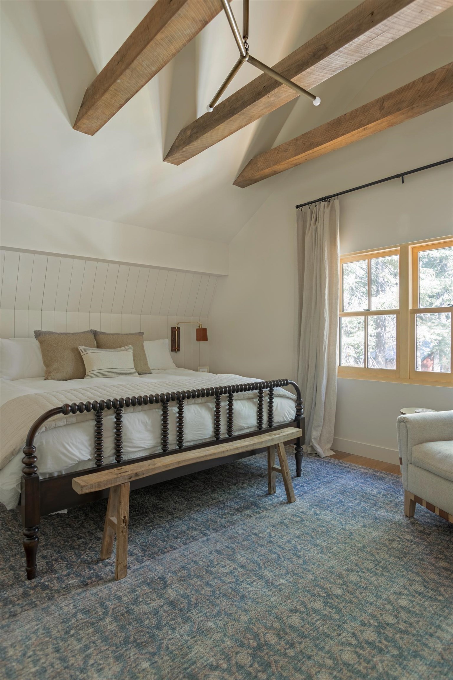 Tahoe City, California 96145, United States, 4 Bedrooms Bedrooms, ,3 BathroomsBathrooms,Residential,Active,172202