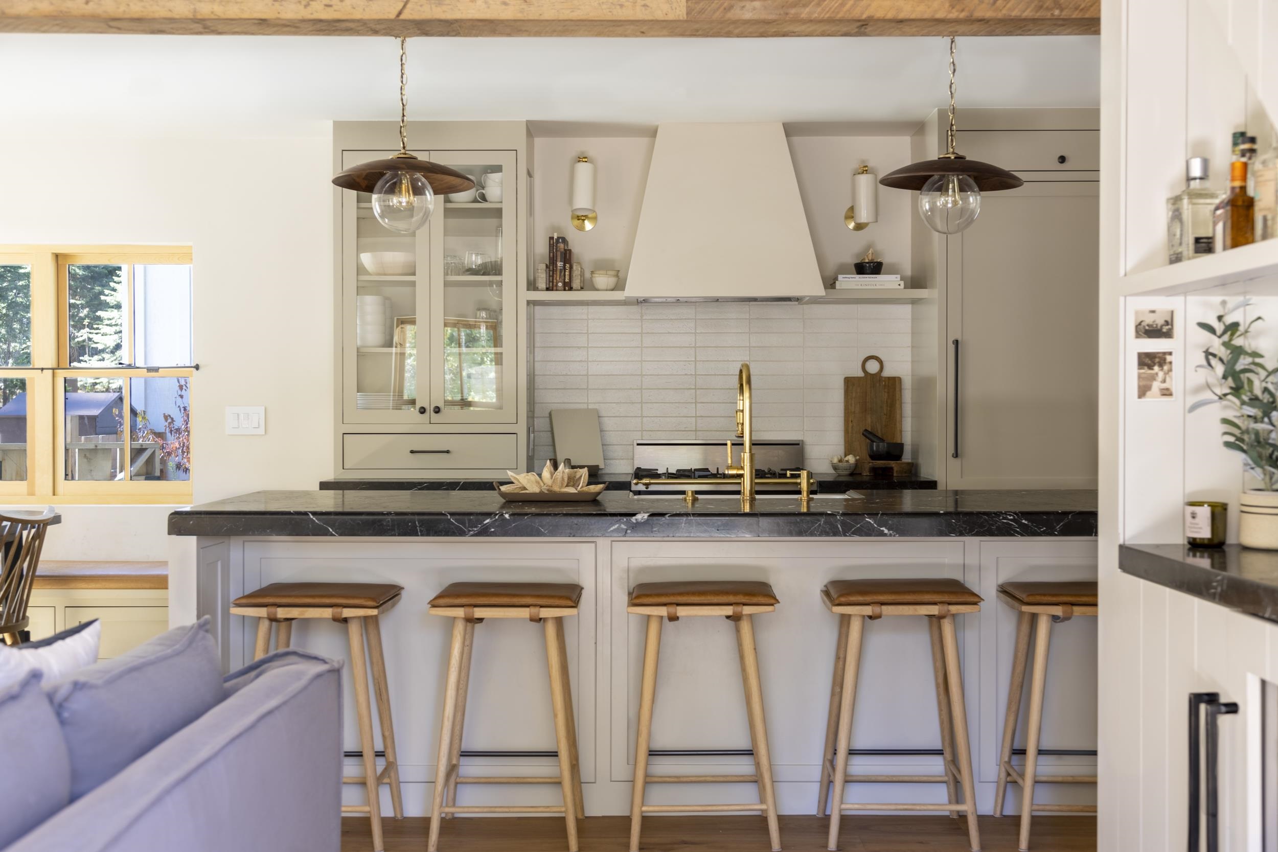 Tahoe City, California 96145, United States, 4 Bedrooms Bedrooms, ,3 BathroomsBathrooms,Residential,Active,172202