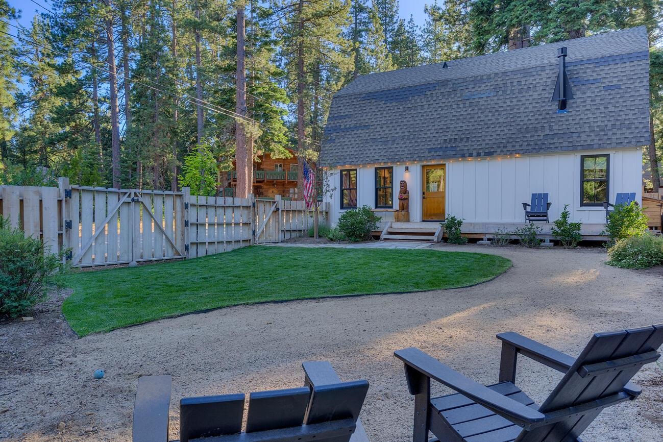 Tahoe City, California 96145, United States, 4 Bedrooms Bedrooms, ,3 BathroomsBathrooms,Residential,Active,172202