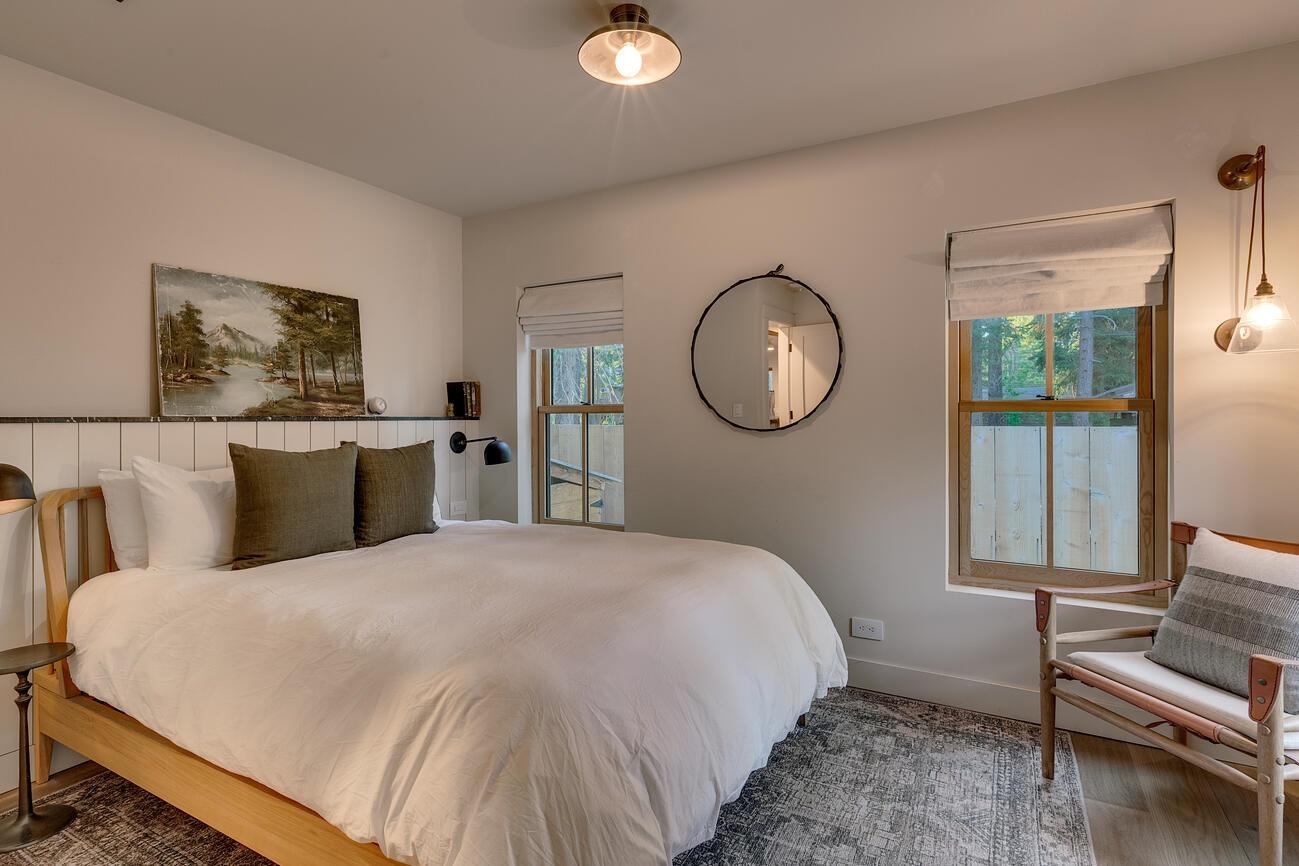 Tahoe City, California 96145, United States, 4 Bedrooms Bedrooms, ,3 BathroomsBathrooms,Residential,Active,172202