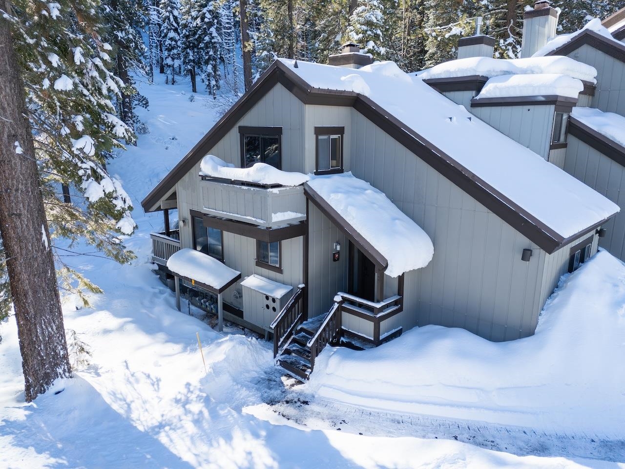 725 Granlibakken Road 85