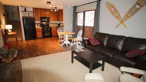 11723 Snowpeak Way 567 Truckee CA 96161