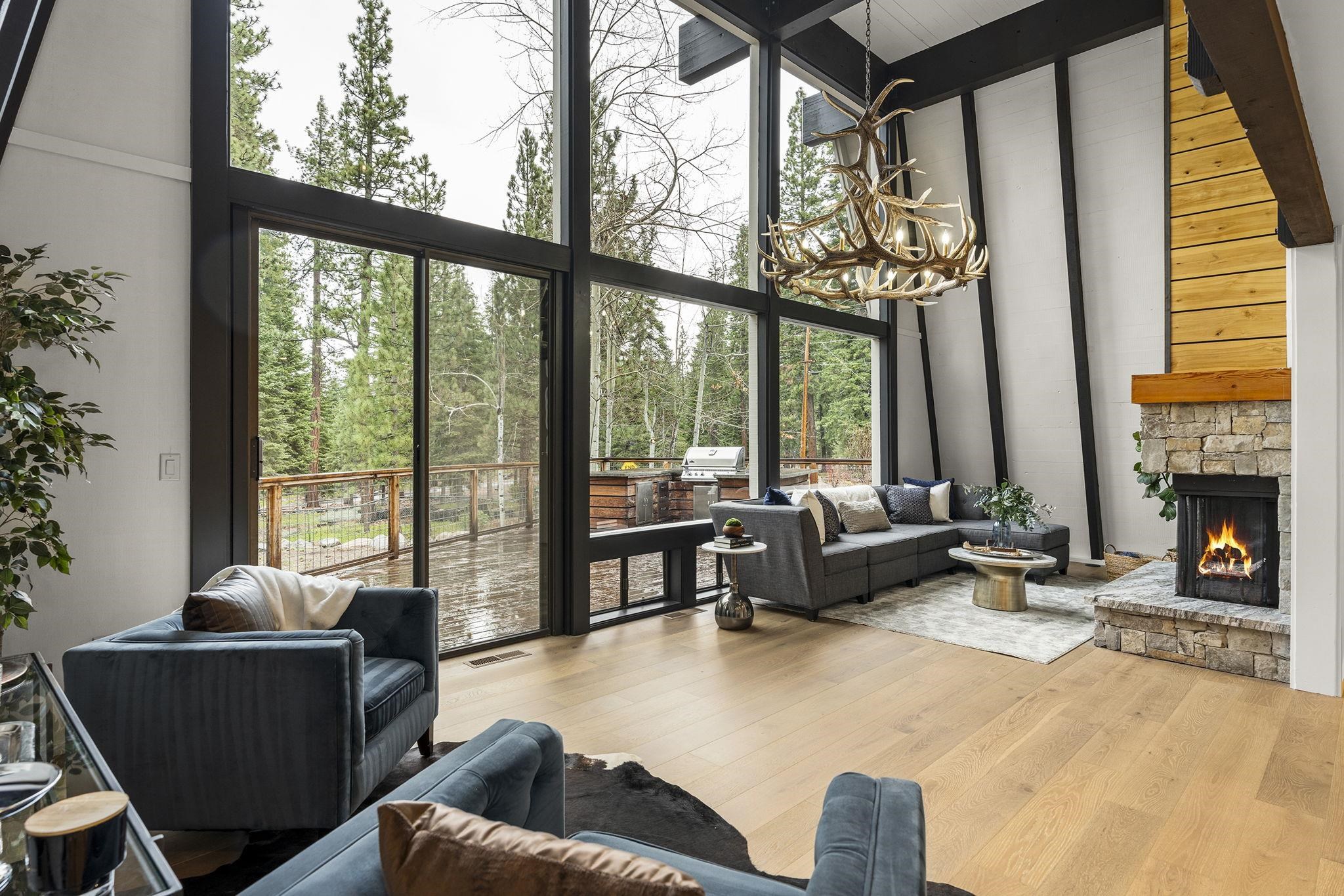 3060 Highlands Drive