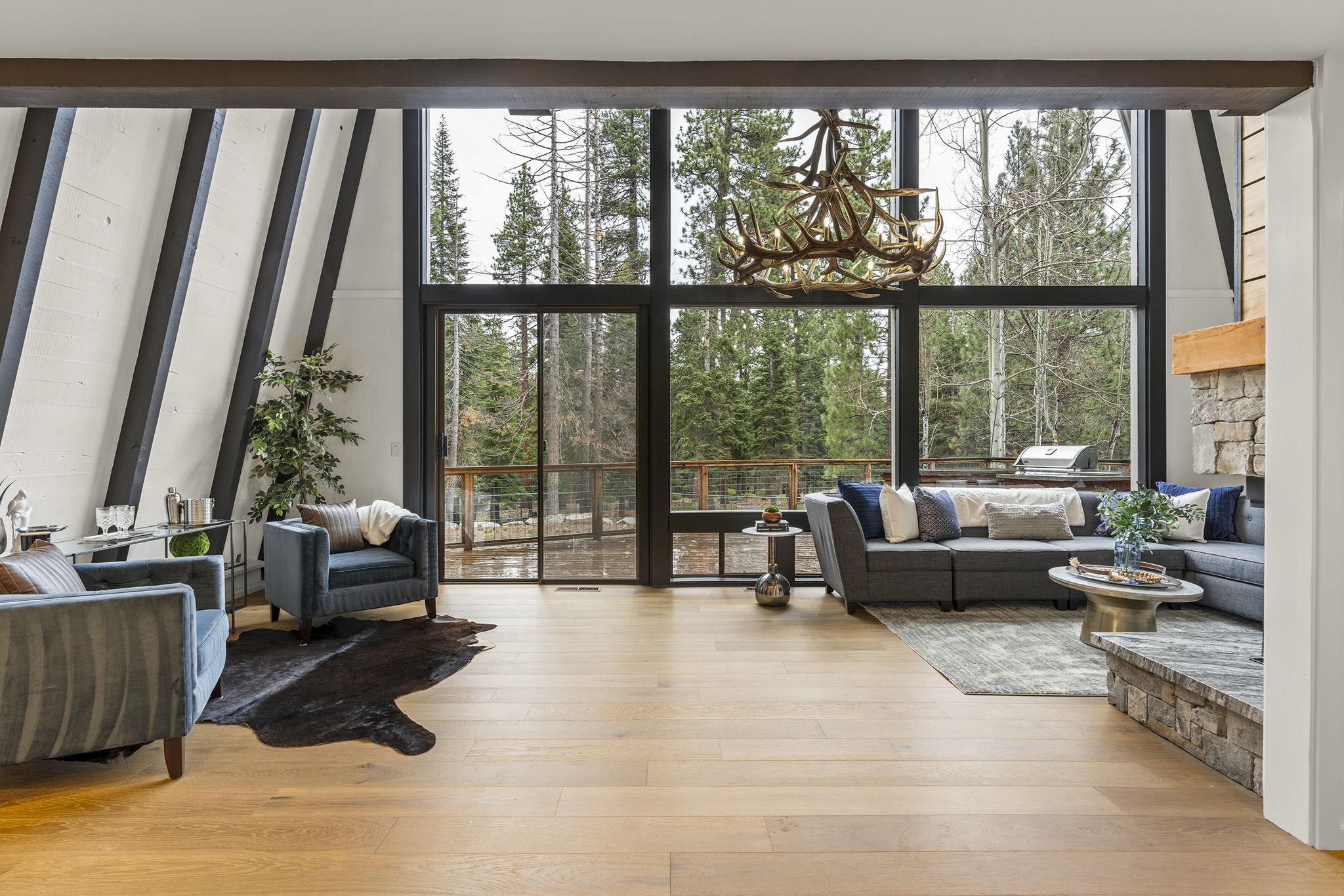 3060 Highlands Drive