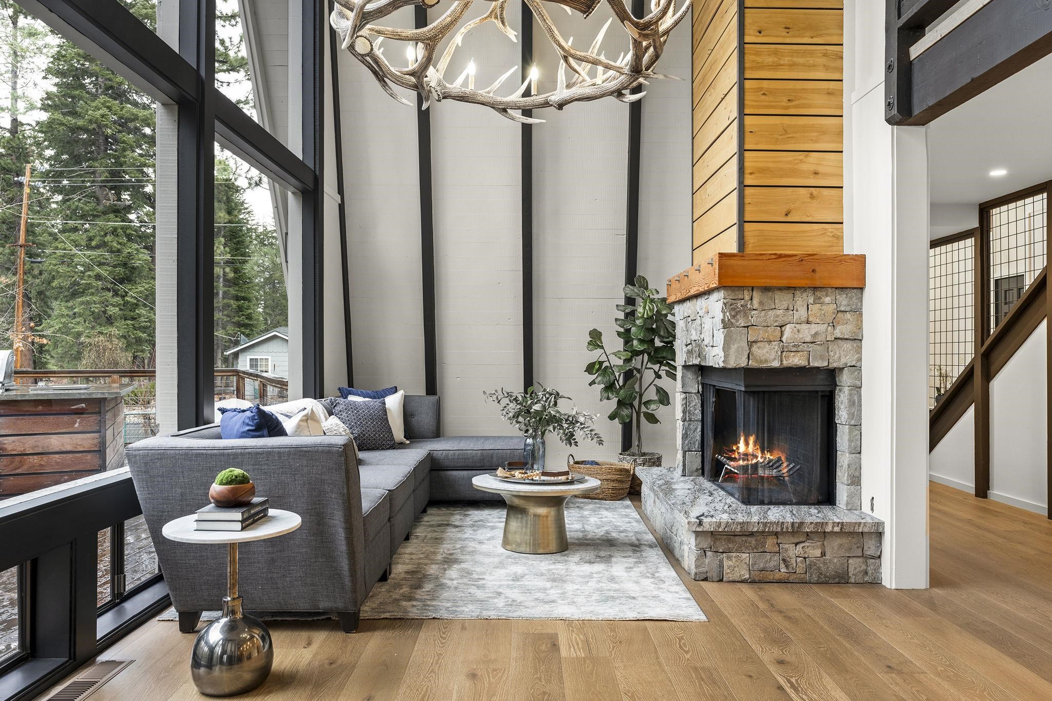 3060 Highlands Drive