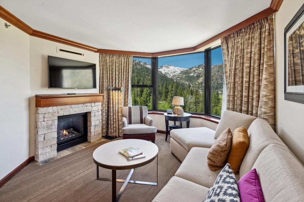 400 Resort Road 710-712