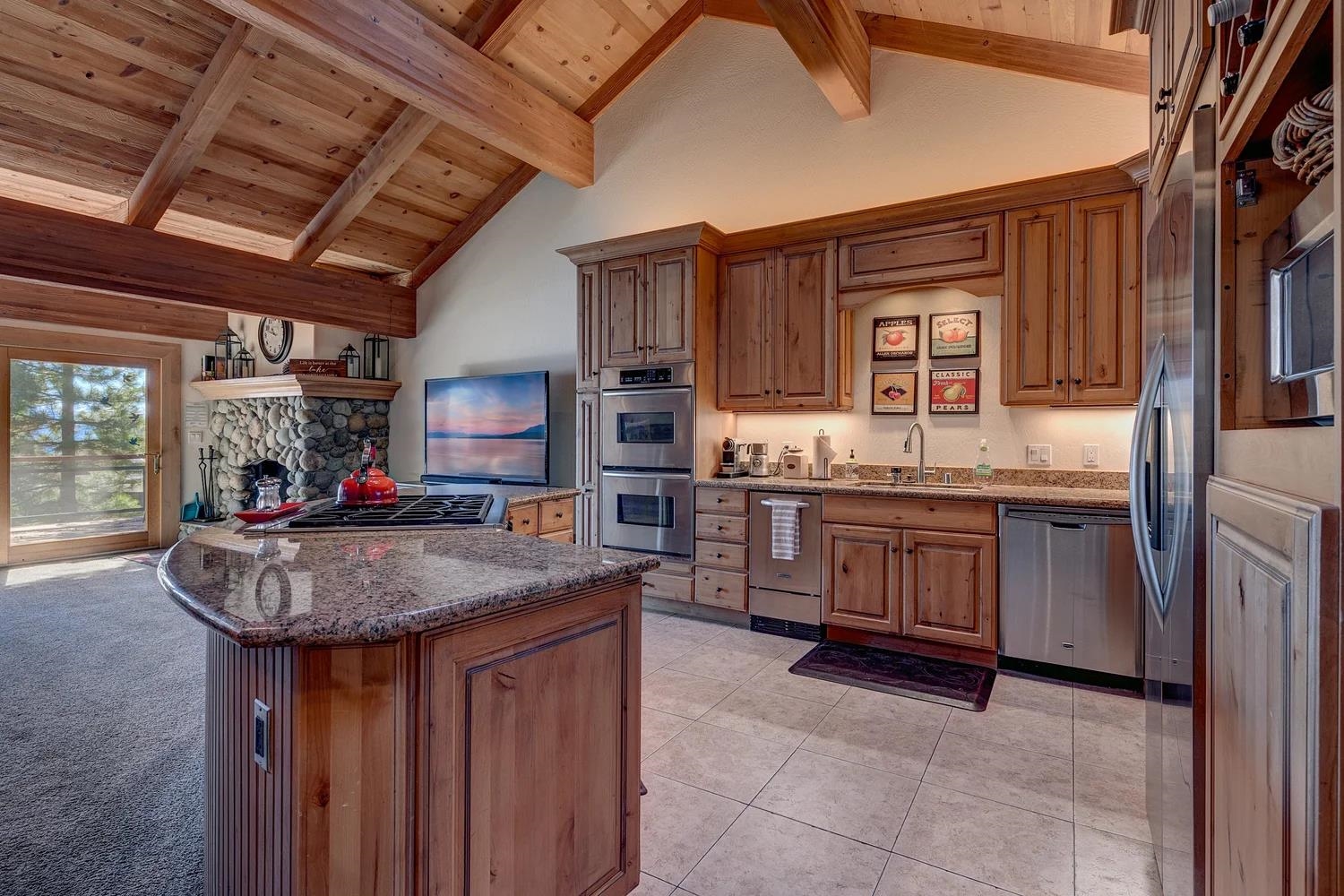 3600 North Lake Boulevard #122