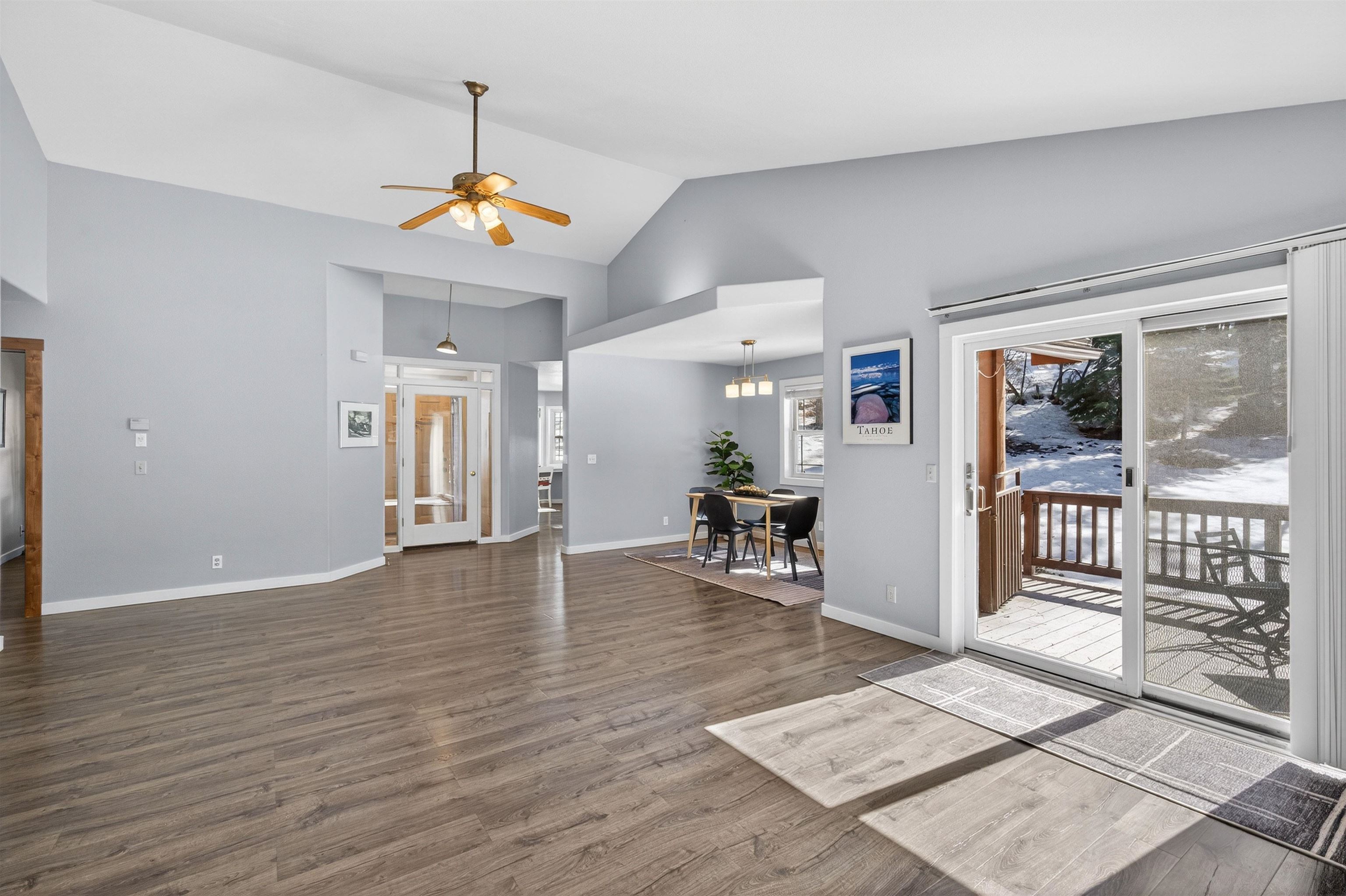 15434 Donnington Lane