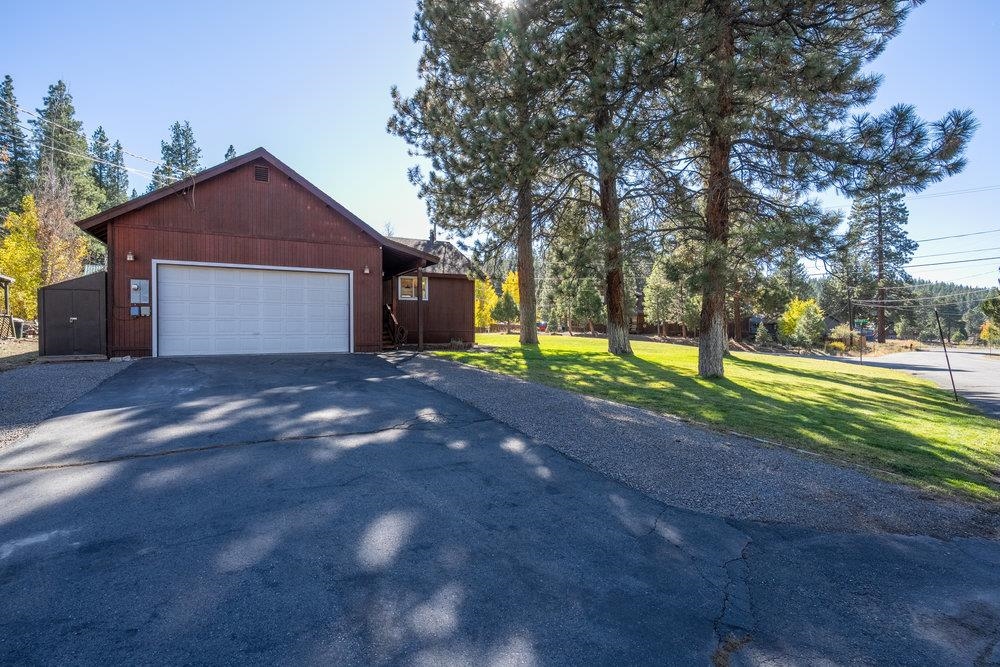 10374 Regency Circle