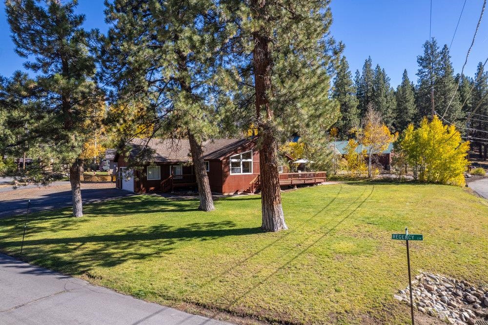 10374 Regency Circle