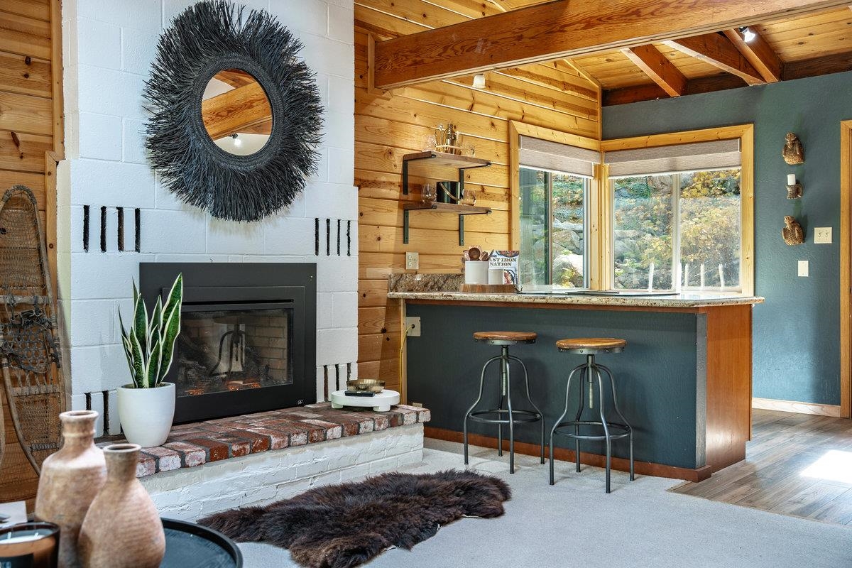 15321 South Shore Drive