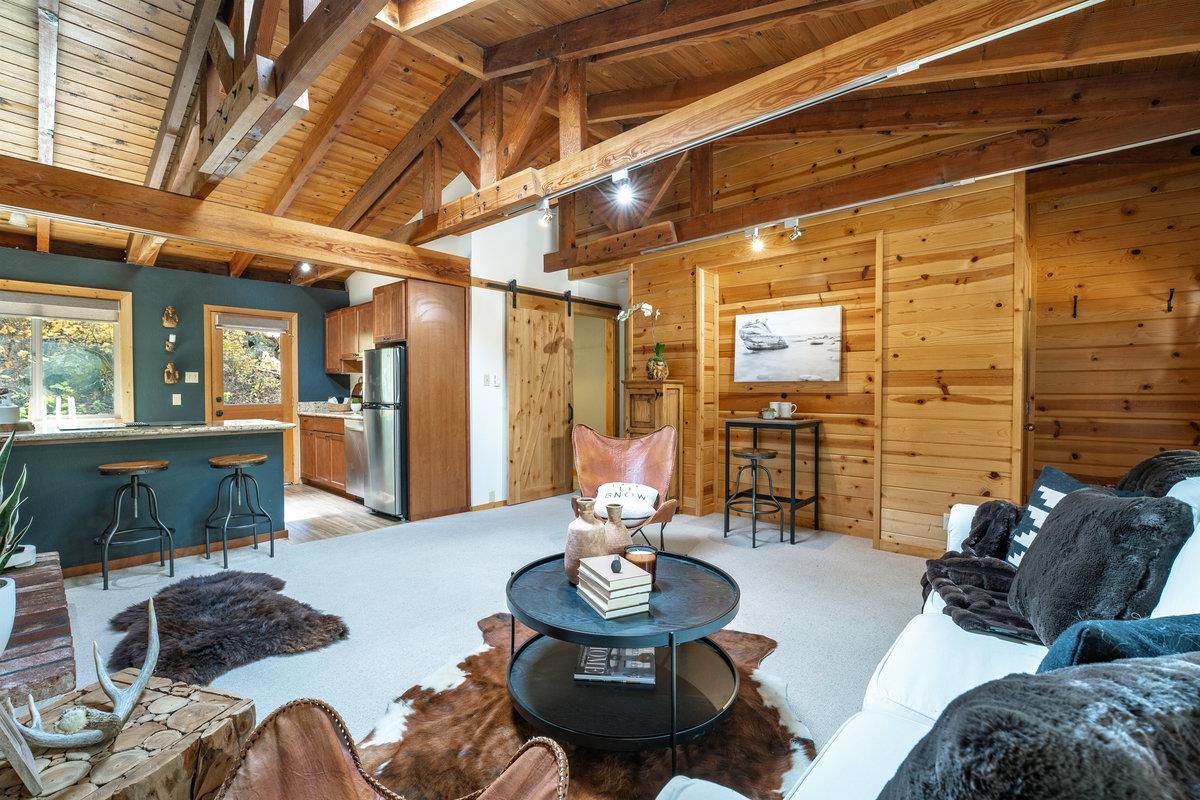 15321 South Shore Drive