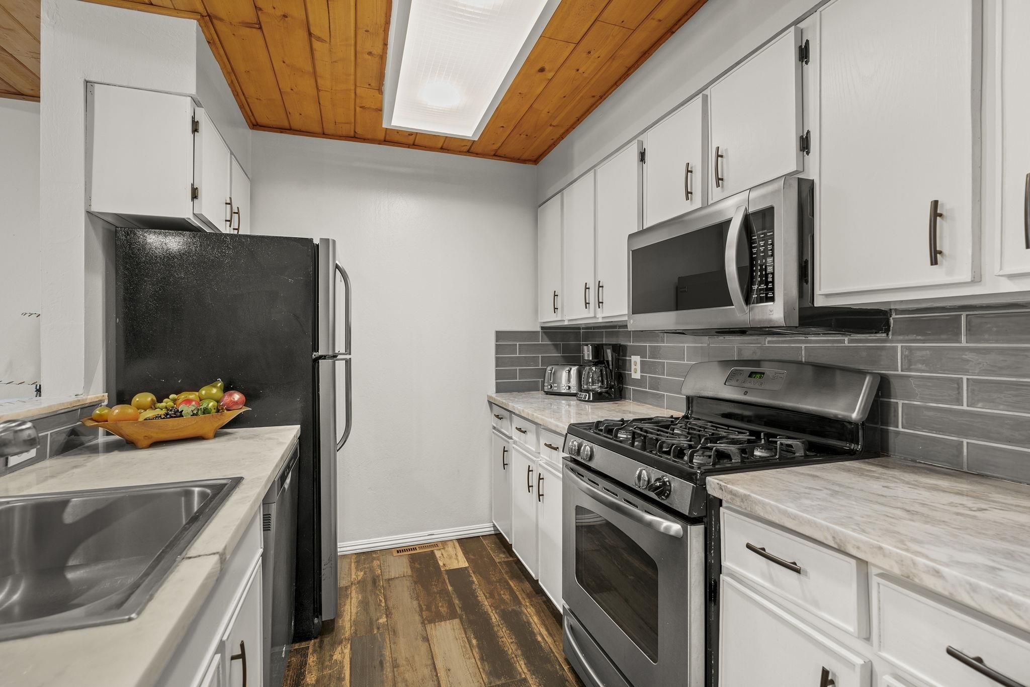 2755 North Lake Boulevard 104