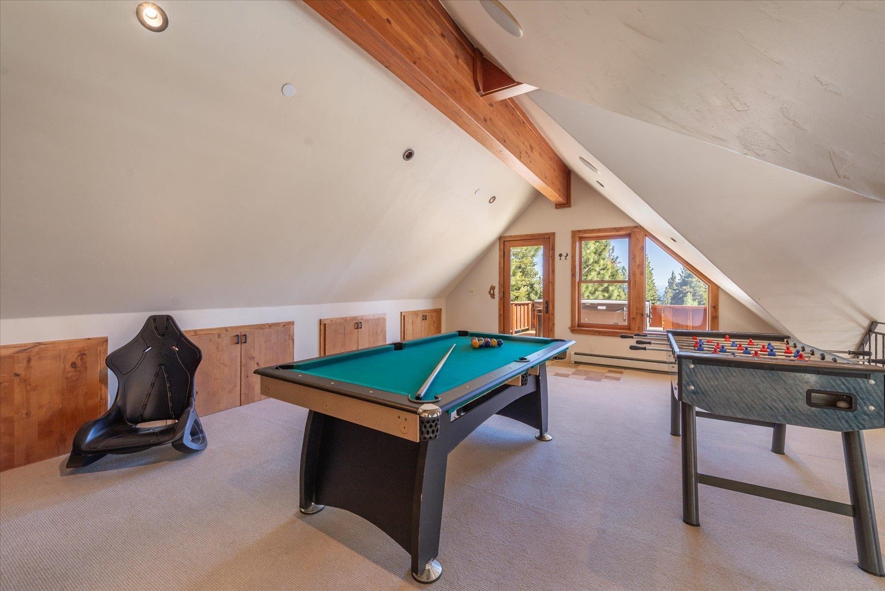 Kings Beach, California 96143, United States, 4 Bedrooms Bedrooms, ,3 BathroomsBathrooms,Residential,Active,10436