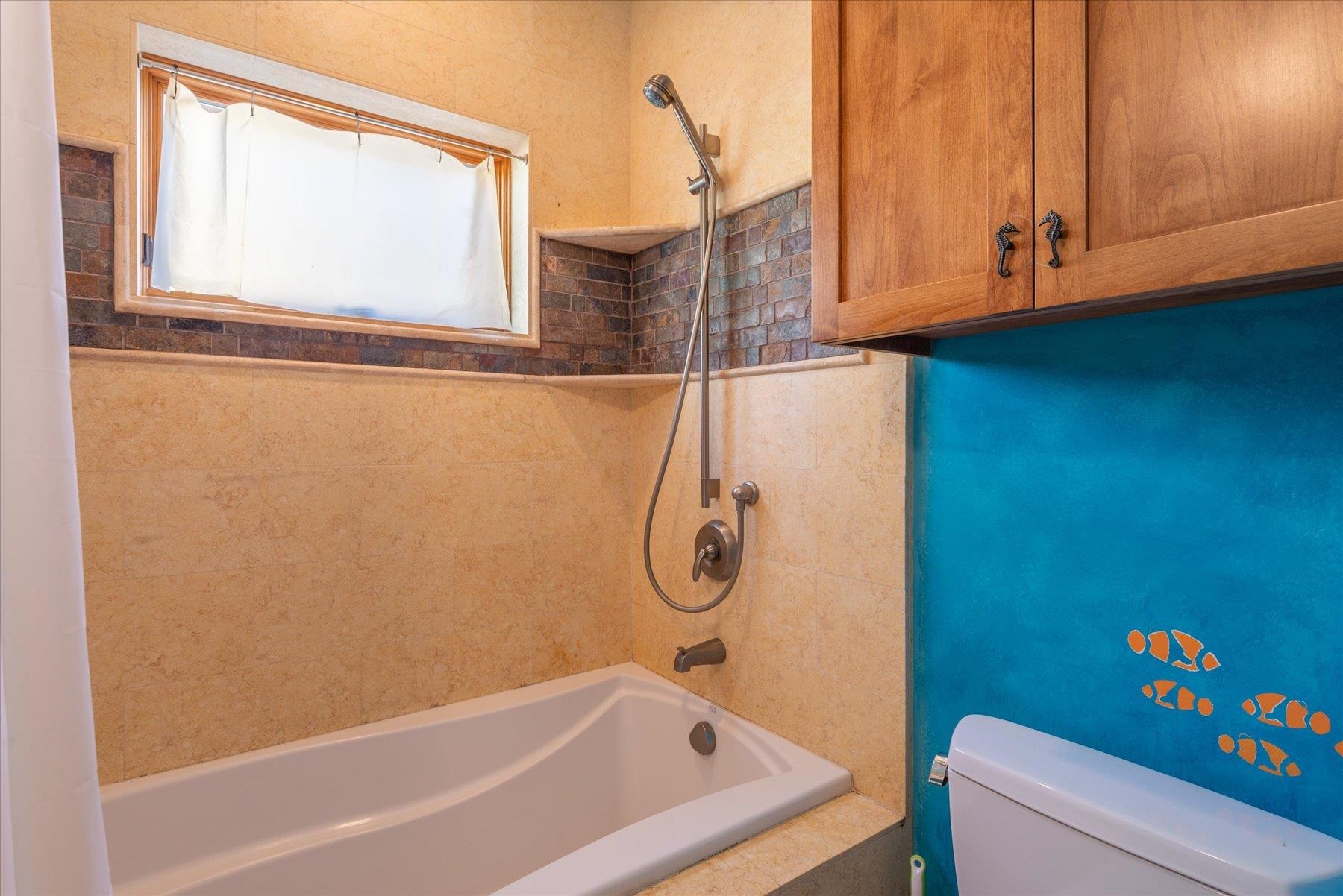 Kings Beach, California 96143, United States, 4 Bedrooms Bedrooms, ,3 BathroomsBathrooms,Residential,Active,10436