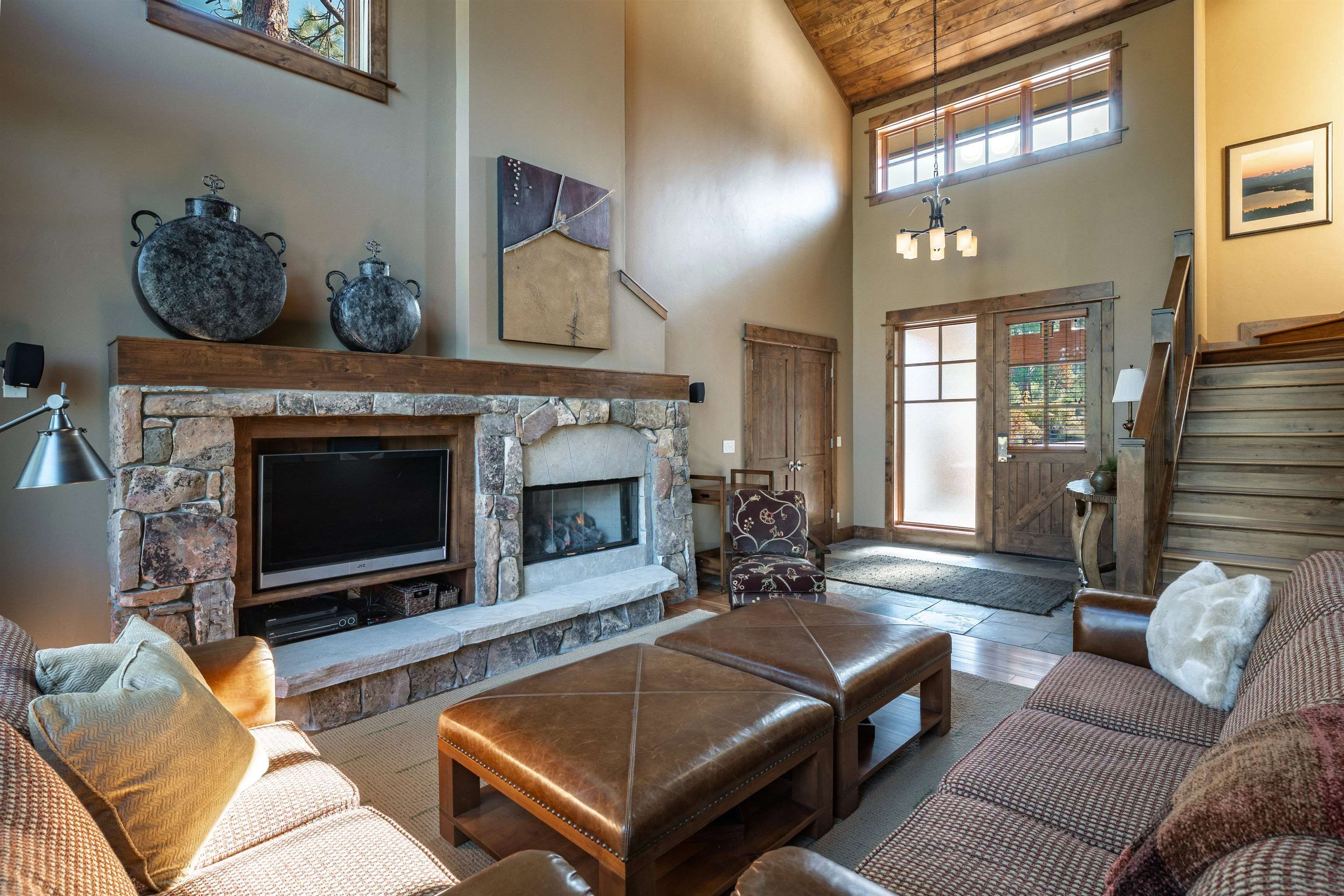 12498 Villa Court 11