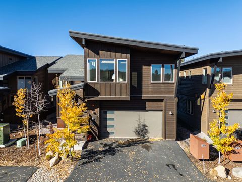 11658 McClintock Loop Truckee CA 96161