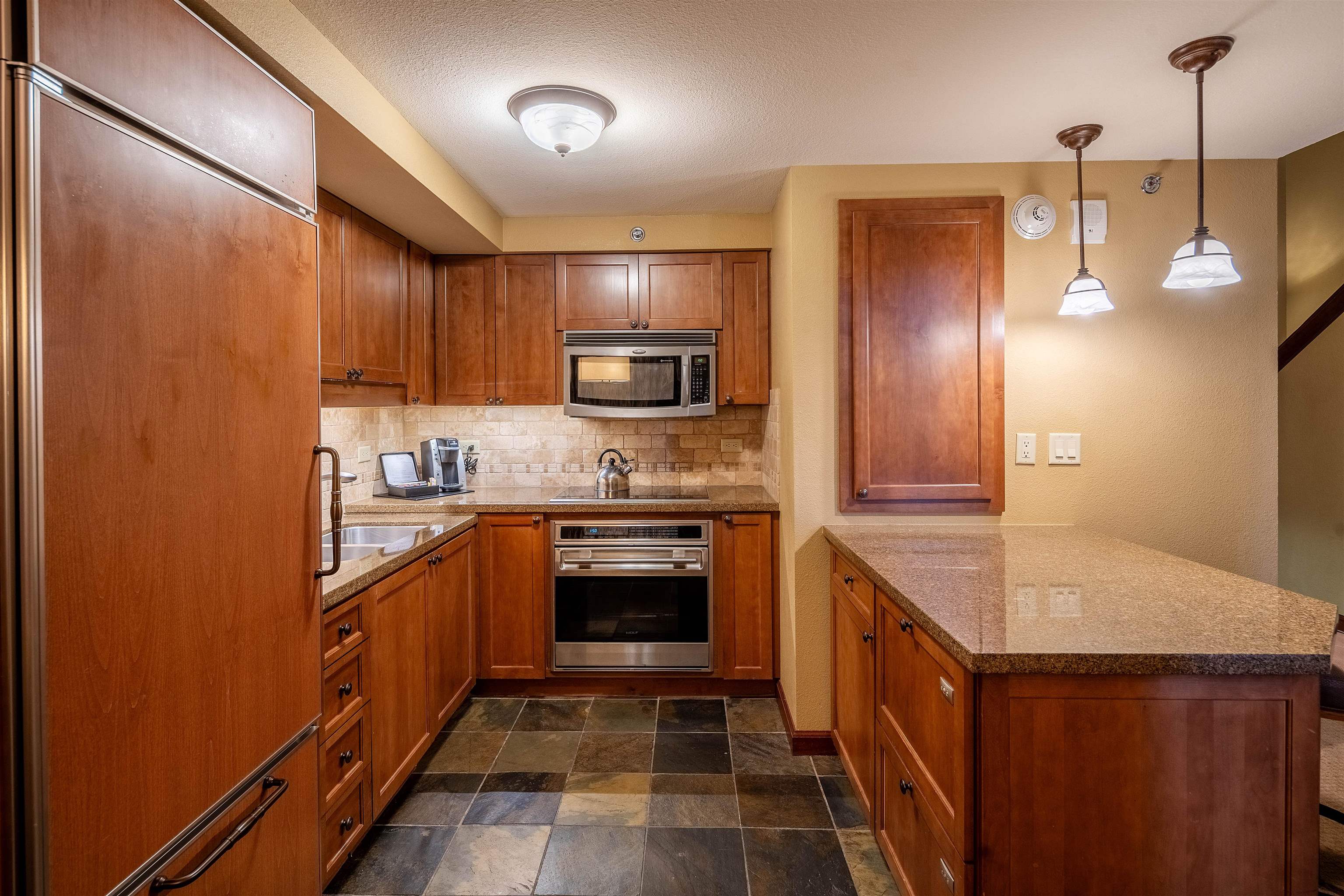 400 Resort Road 838 840