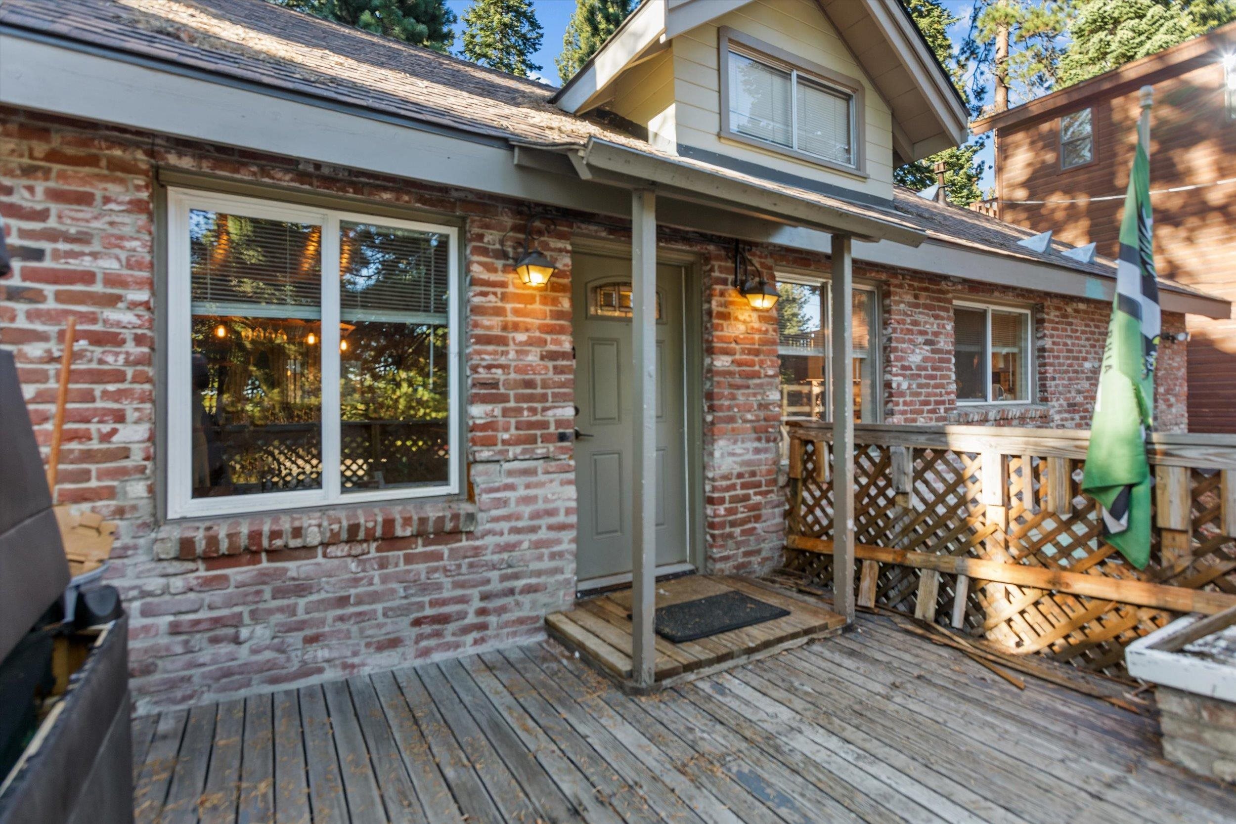 4115 North Lake Boulevard