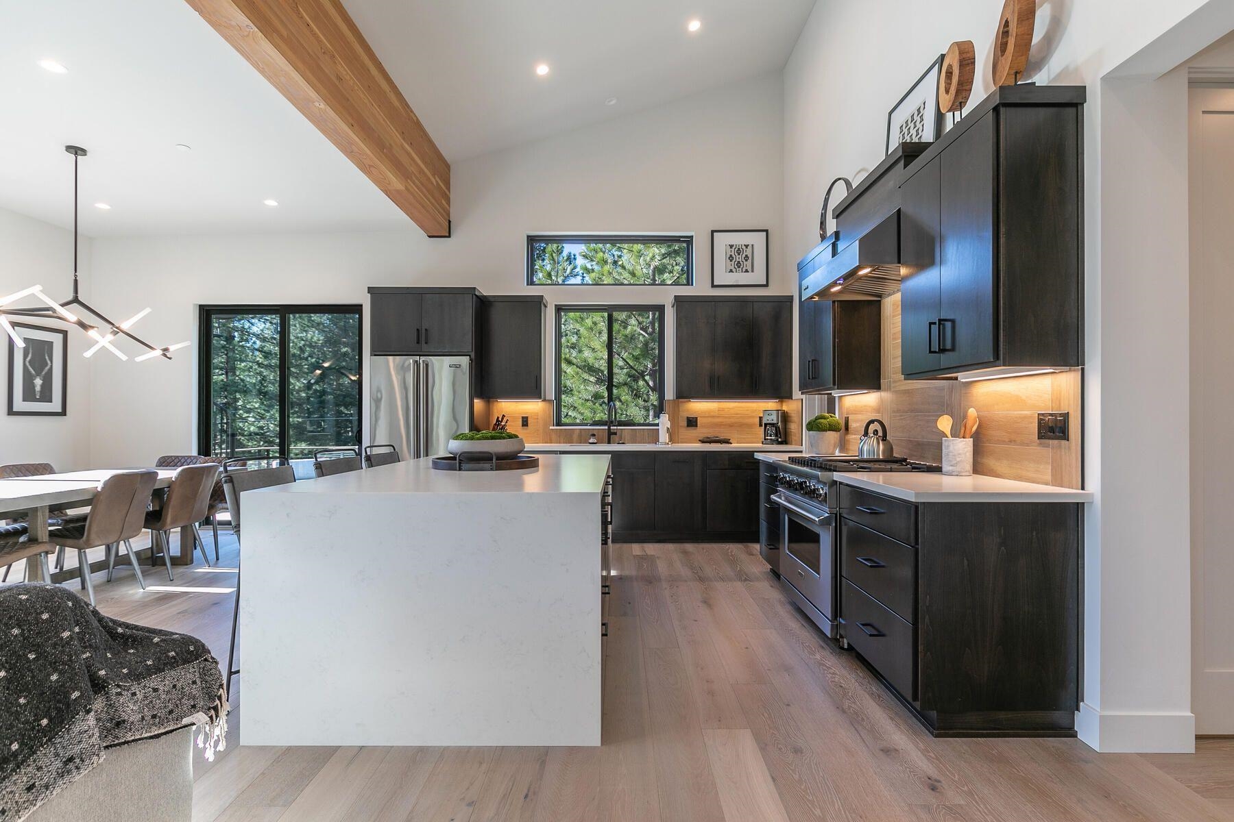 325 Woodridge Circle