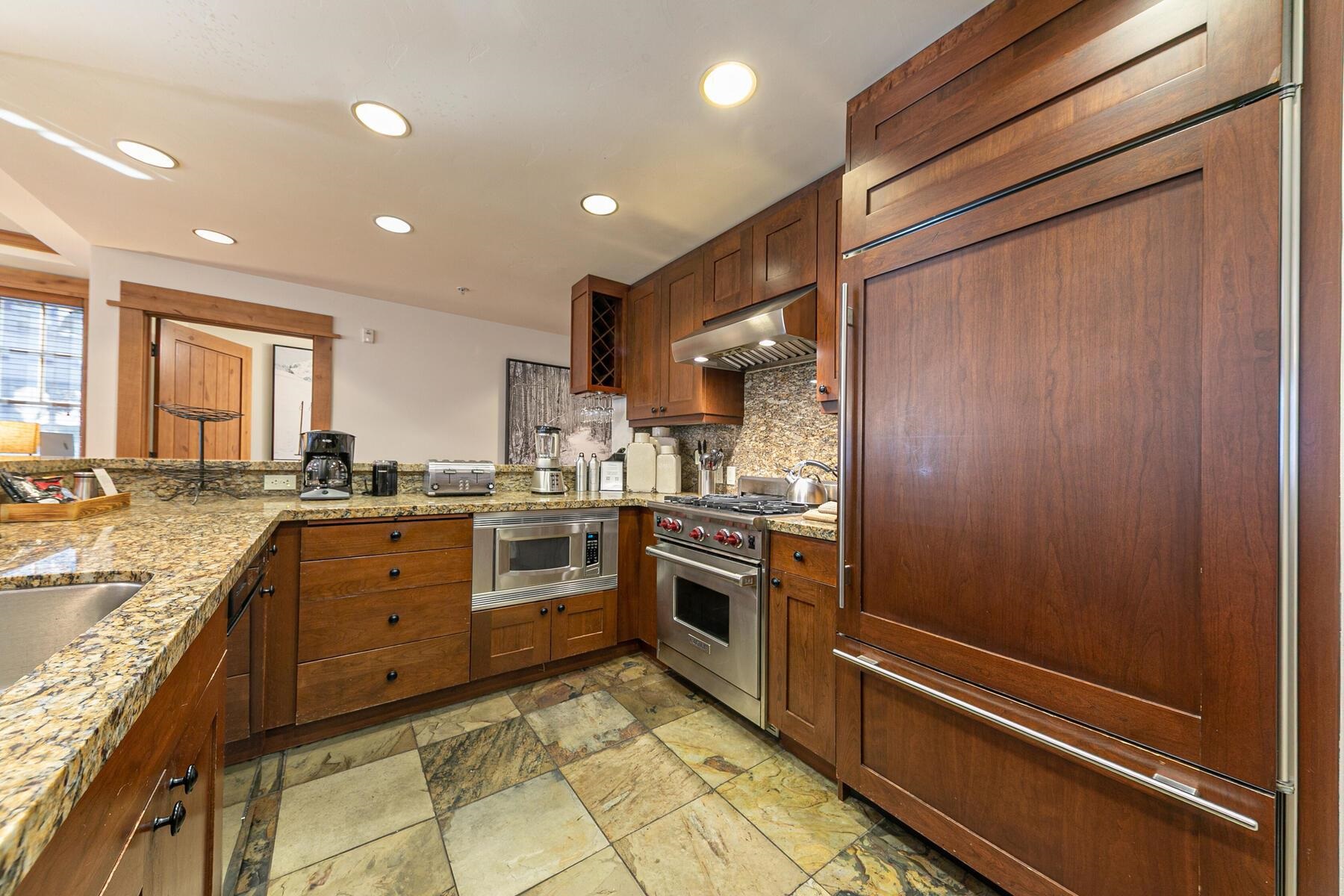 8001 Northstar Drive