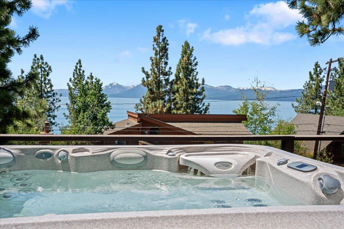3365 Edgewater Drive