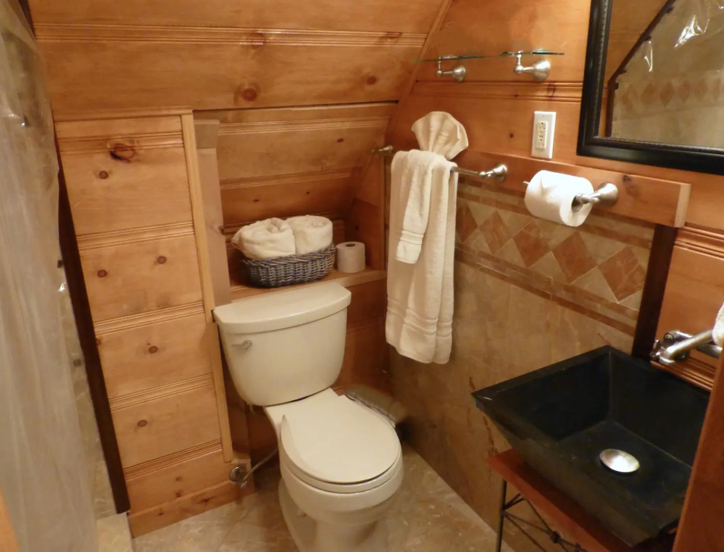 2255 West Lake Boulevard