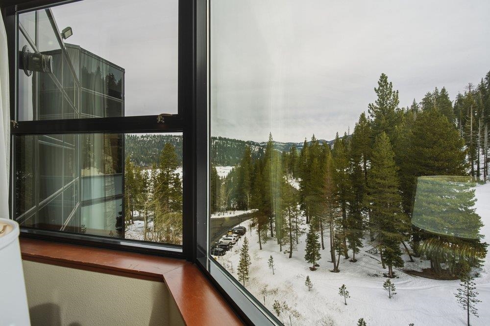 400 Resort Road 949 951