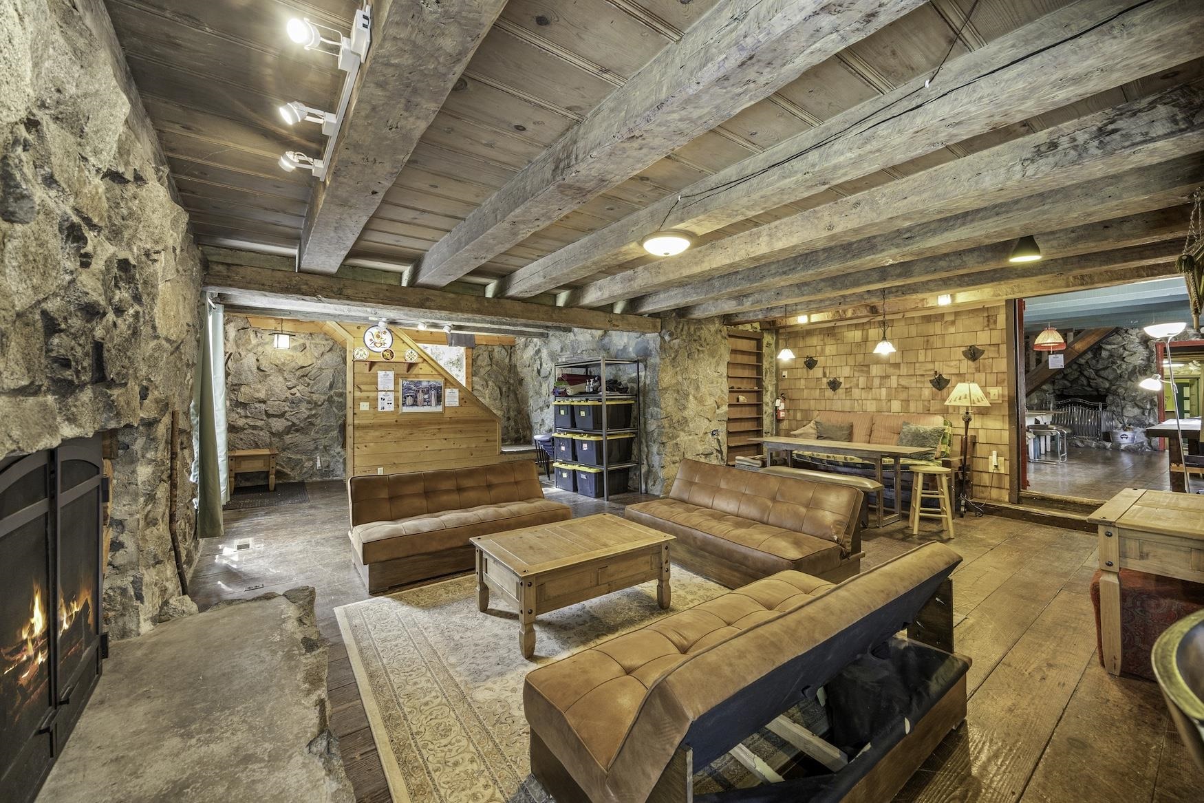 10111 Bunny Hill Road